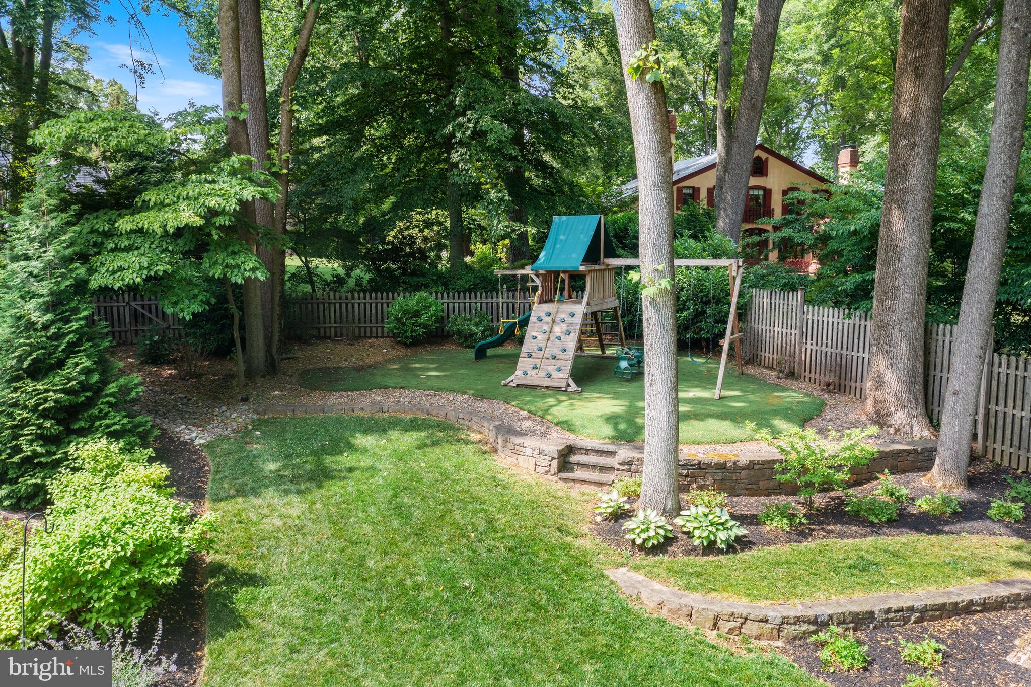 THE WOODS - Residential