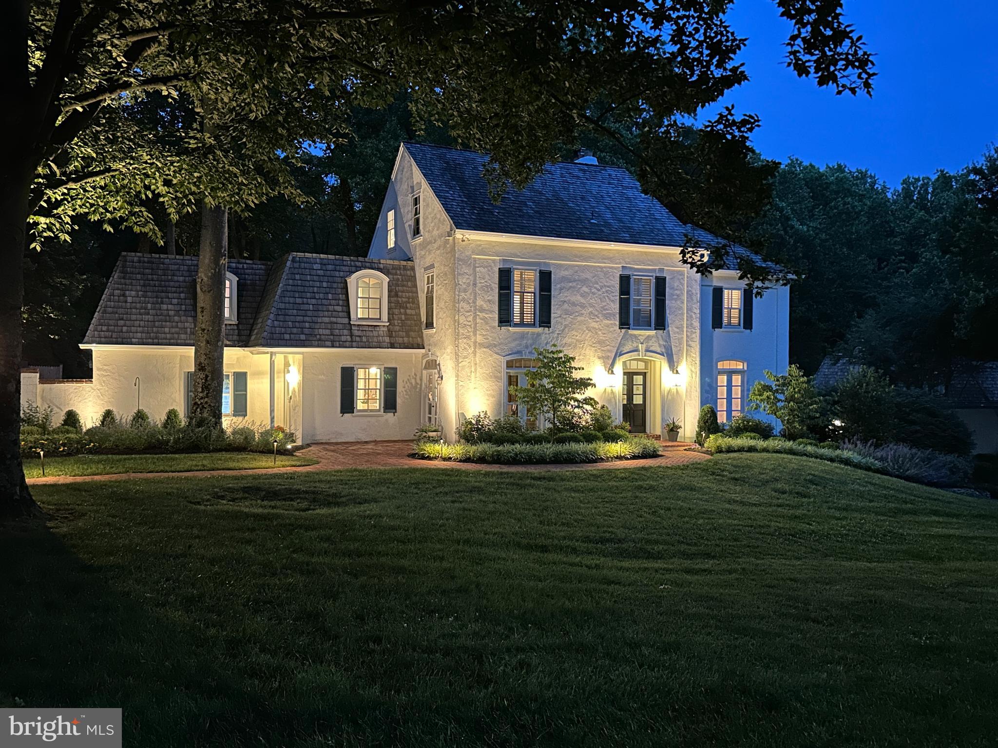 THE WOODS - Residential