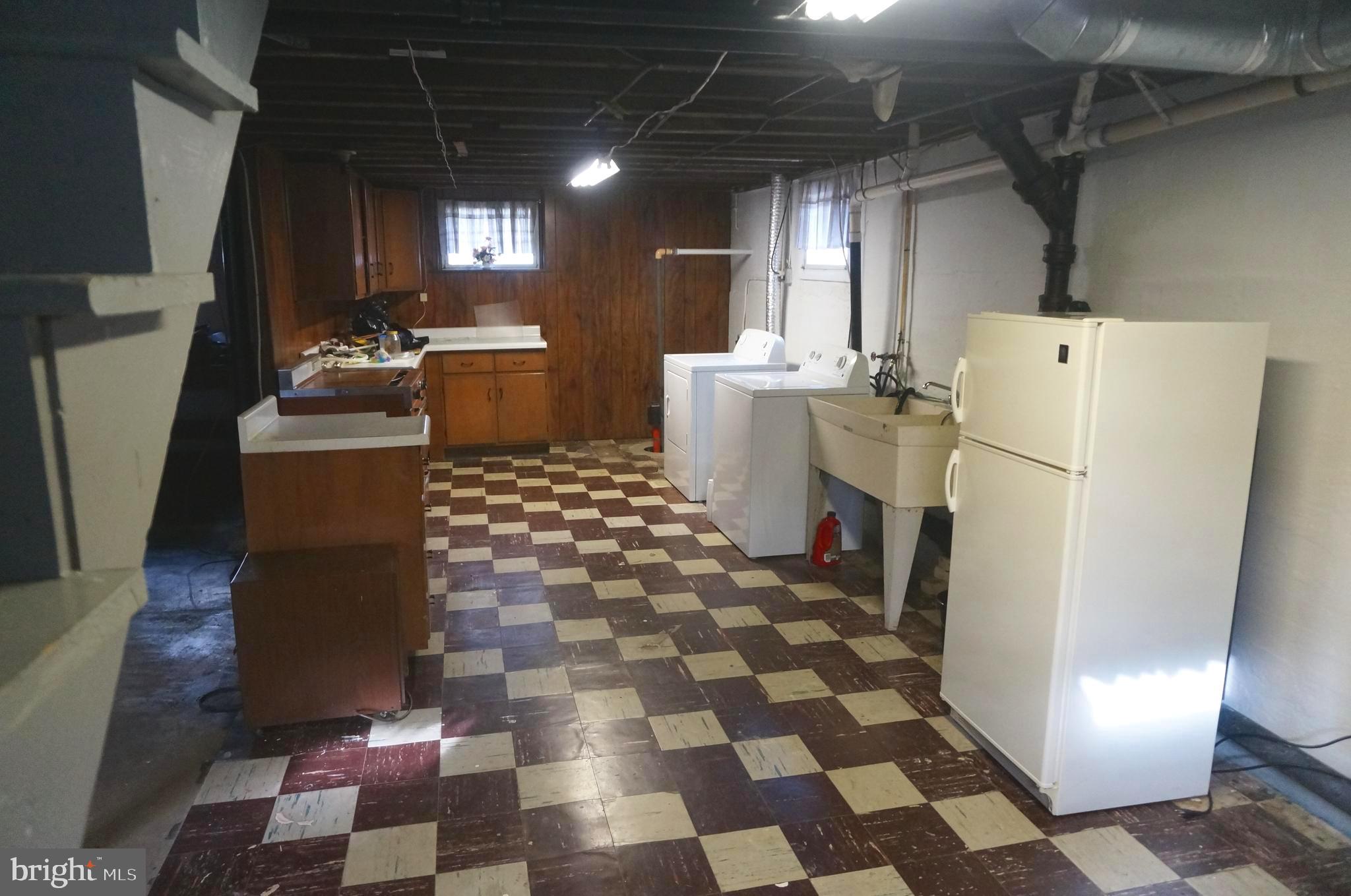 EDGEMERE/SPARROWS POINT - Residential