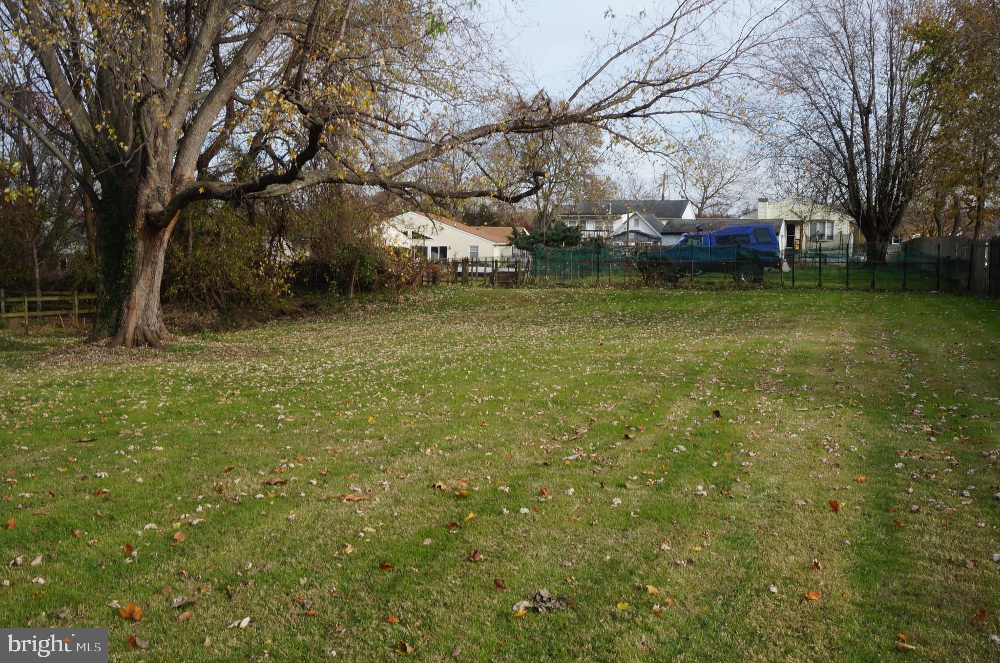 EDGEMERE/SPARROWS POINT - Residential