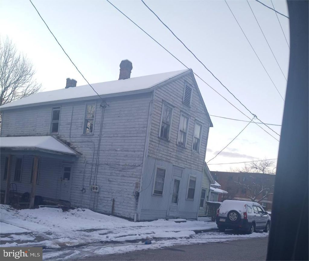 Photo of 519 Colbert Avenue, OIL CITY, PA 16301 (MLS # PAVE2000072)