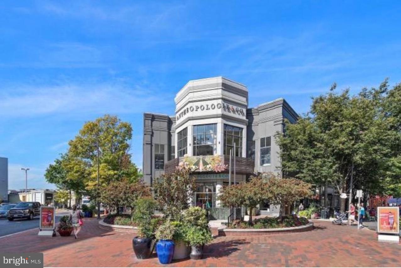 THE WELLINGTON - Residential