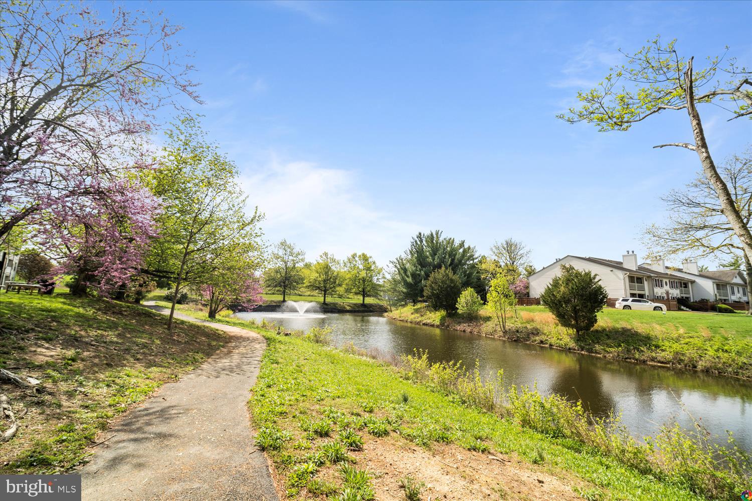 VICTORIA CROSSINGS AT MANCHESTER LAKES - Residential