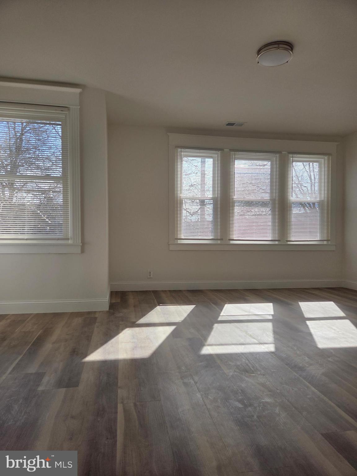 MAYFAIR - Residential