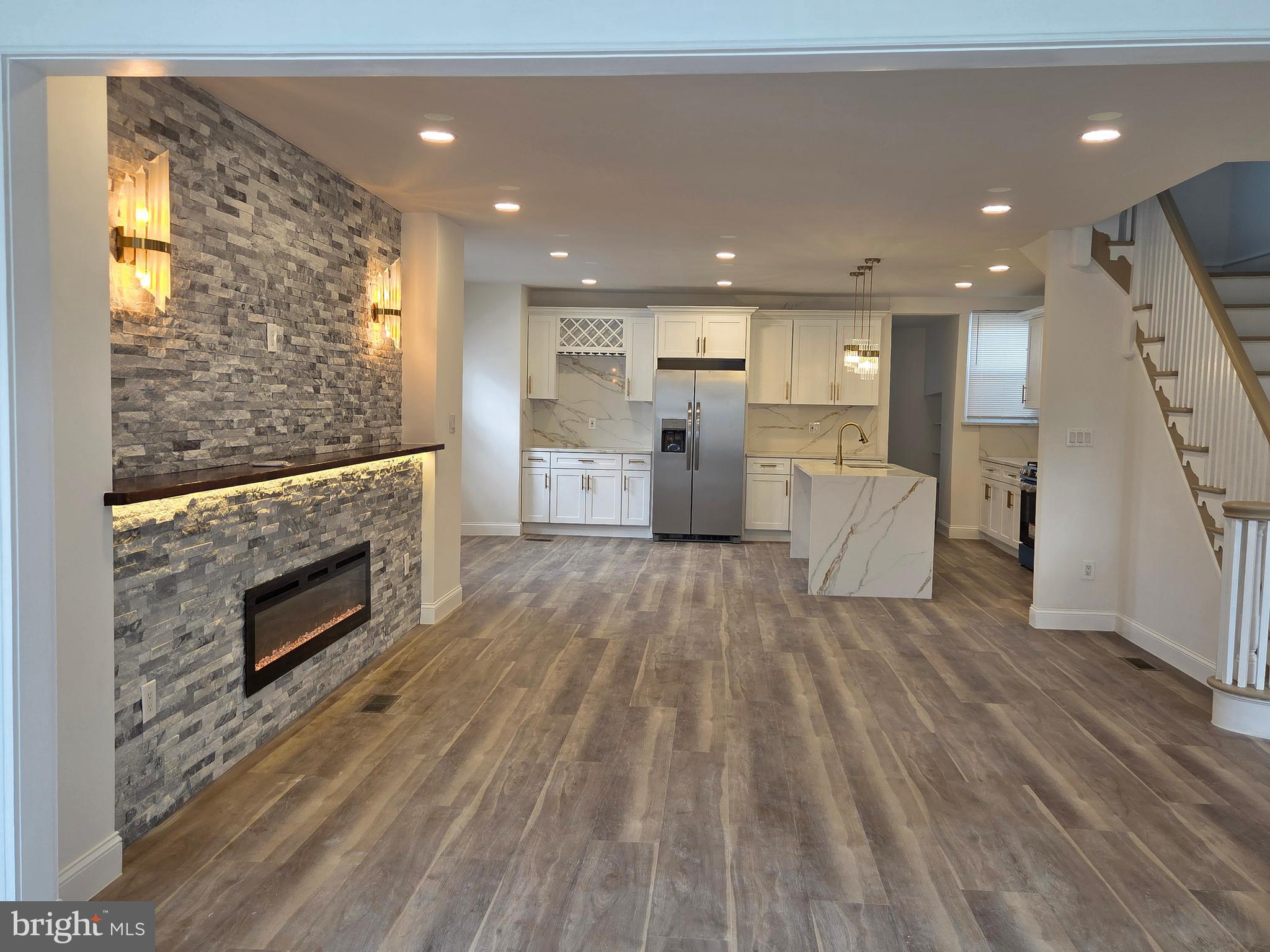 MAYFAIR - Residential