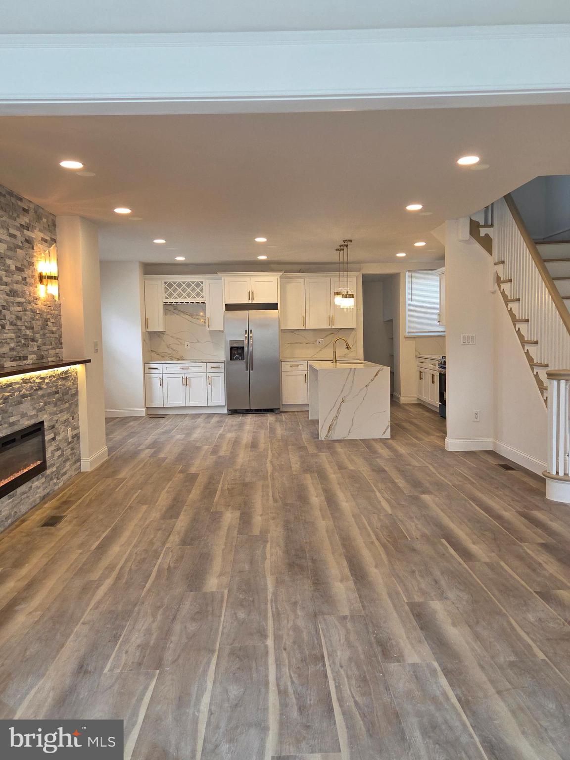 MAYFAIR - Residential