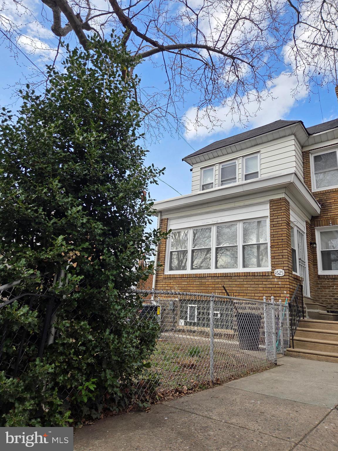 MAYFAIR - Residential