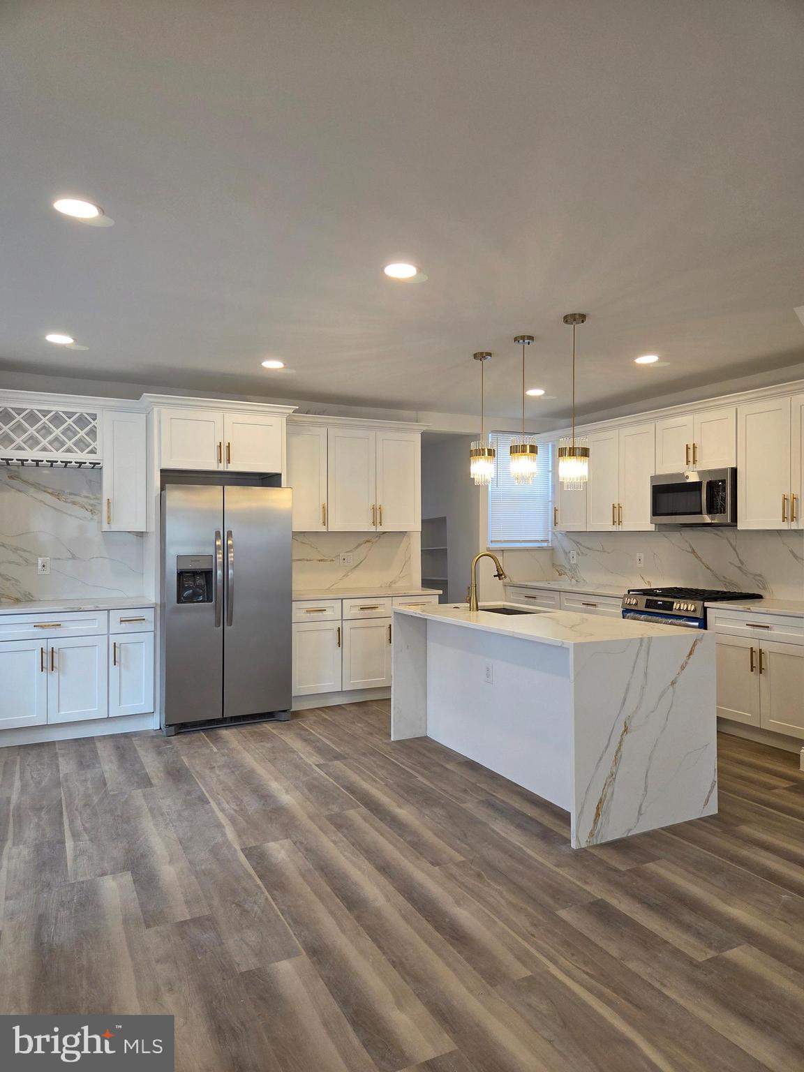 MAYFAIR - Residential