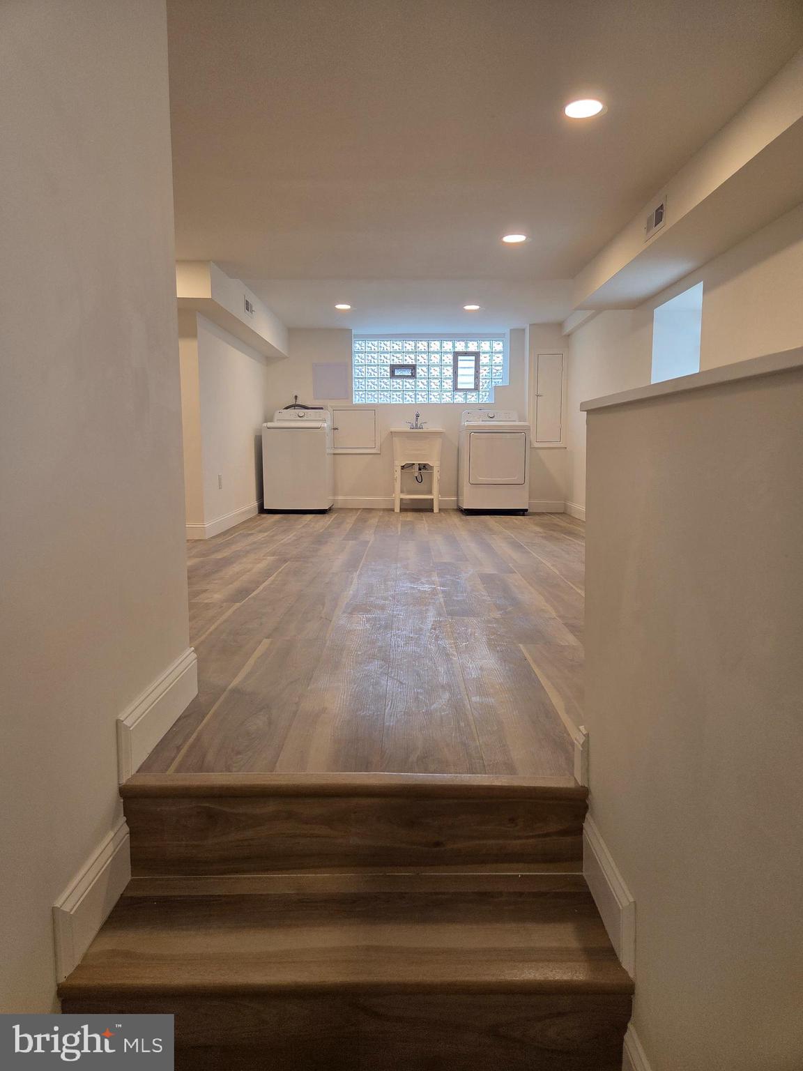 MAYFAIR - Residential