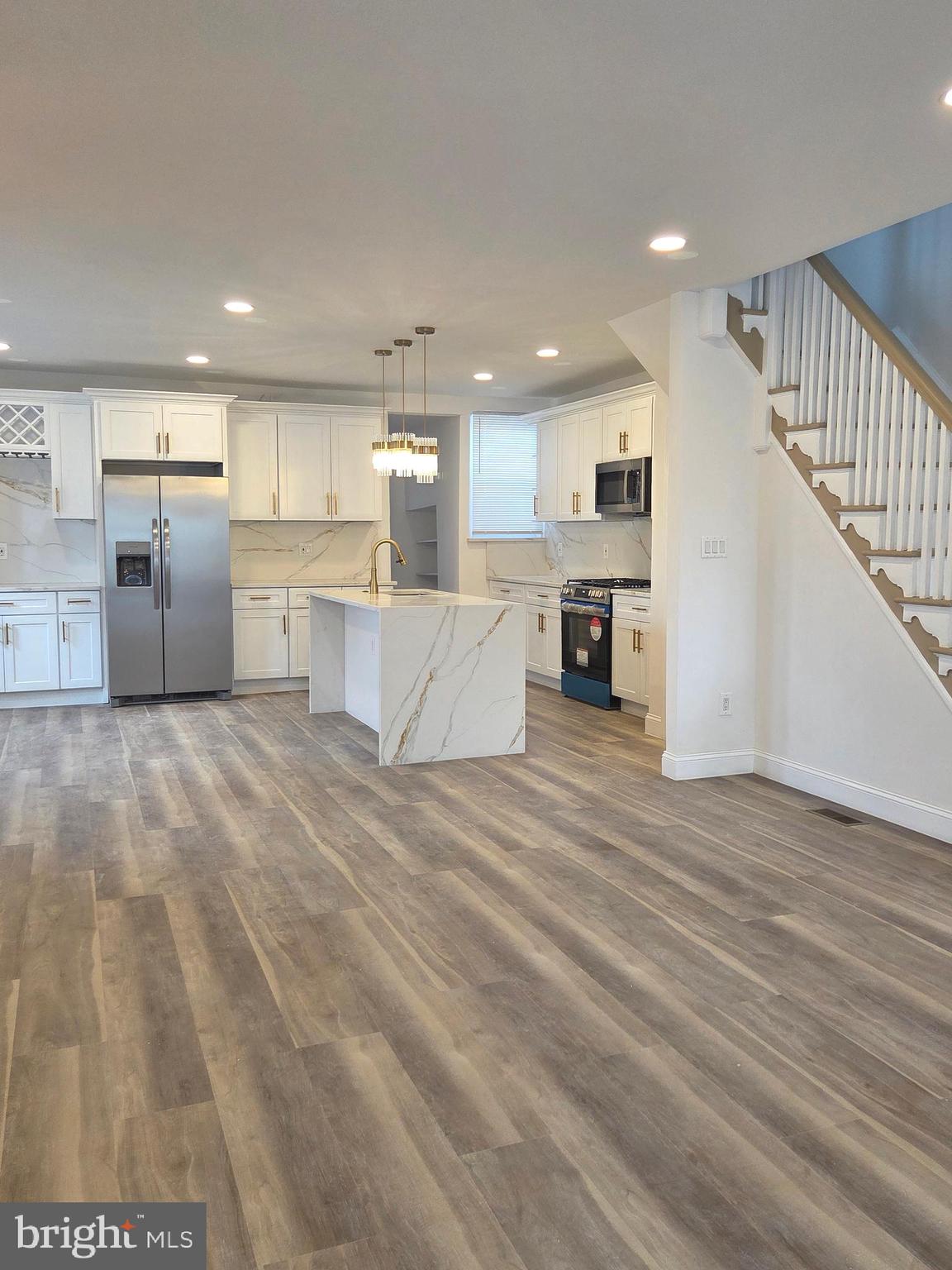 MAYFAIR - Residential