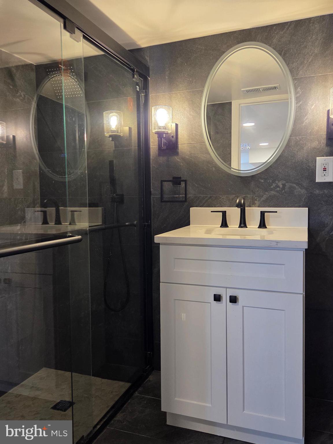 MAYFAIR - Residential