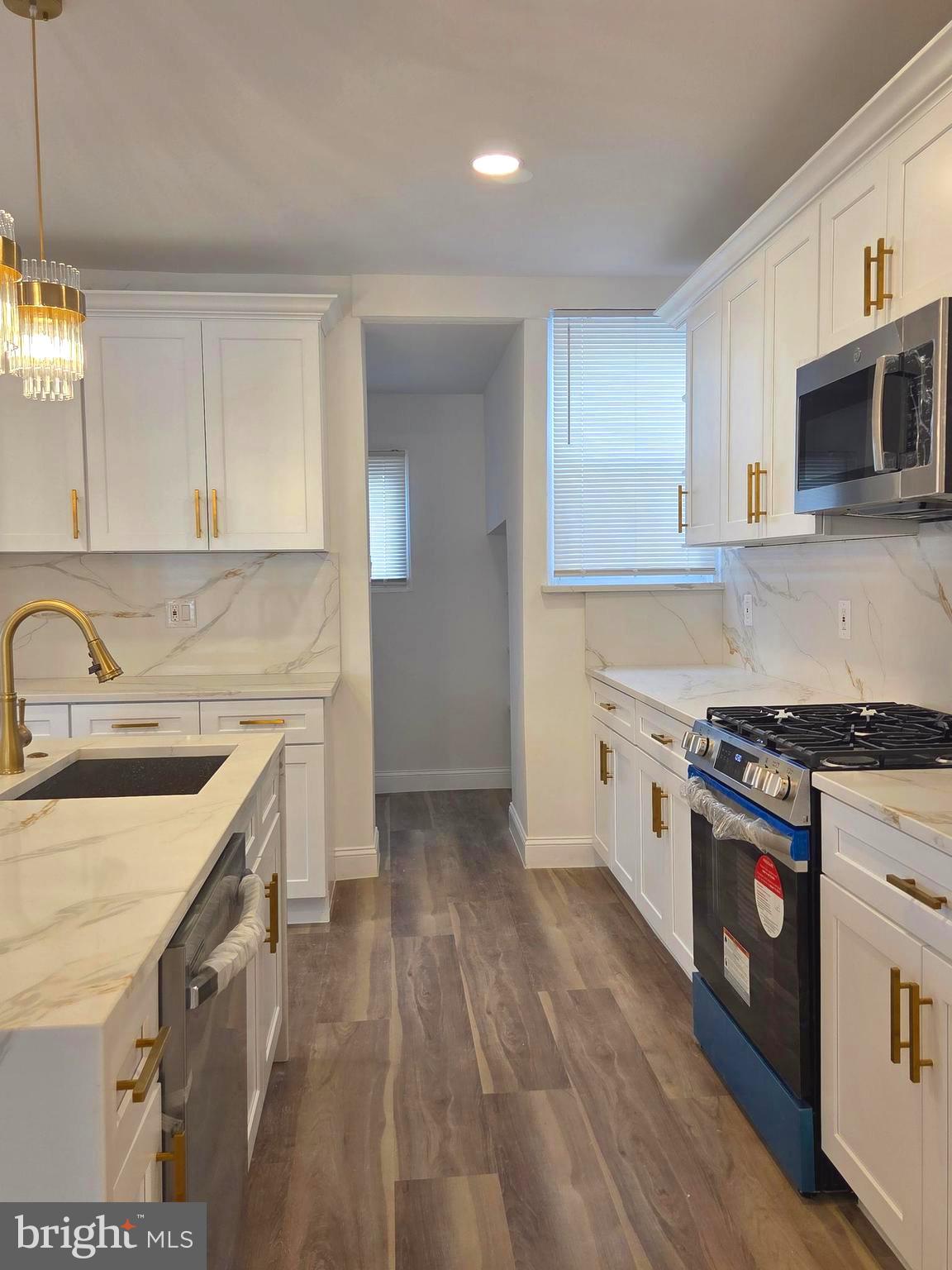 MAYFAIR - Residential