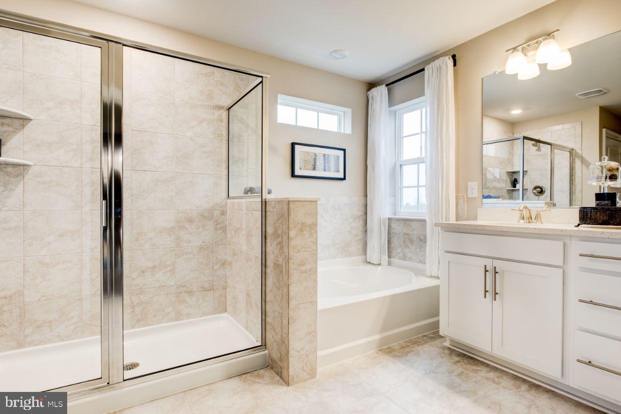 STONEGATE - Residential