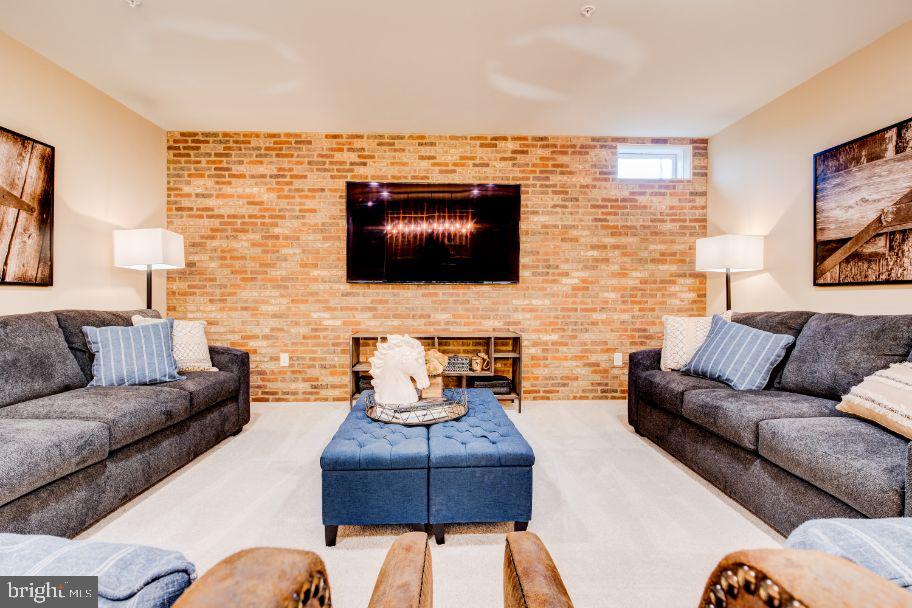 STONEGATE - Residential