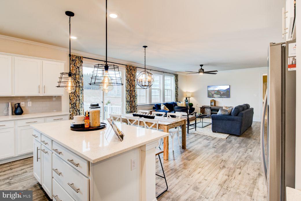 STONEGATE - Residential