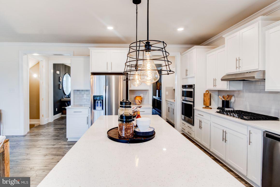 STONEGATE - Residential