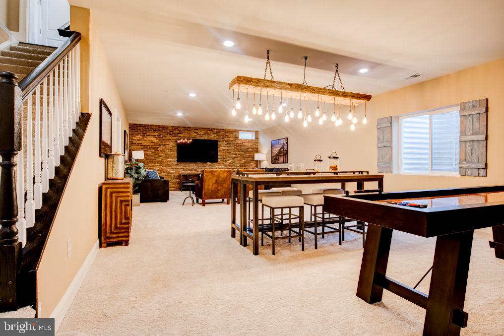 STONEGATE - Residential