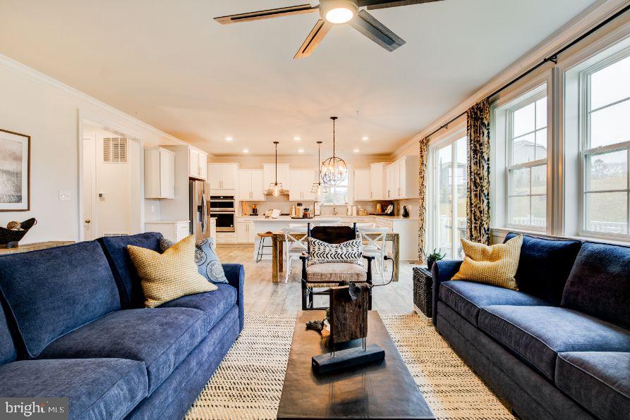 STONEGATE - Residential