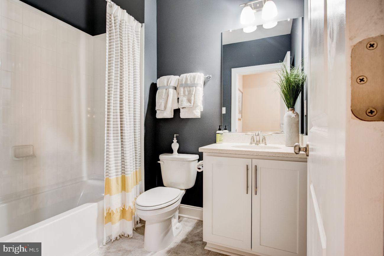 STONEGATE - Residential