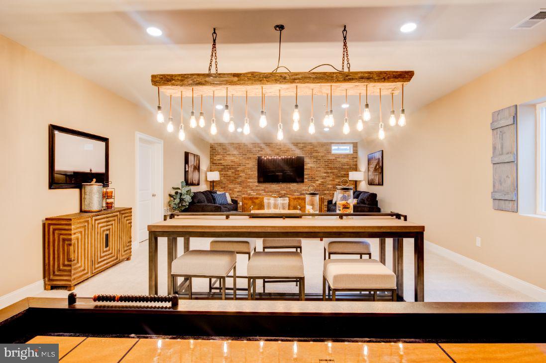 STONEGATE - Residential