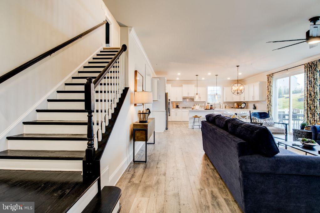 STONEGATE - Residential