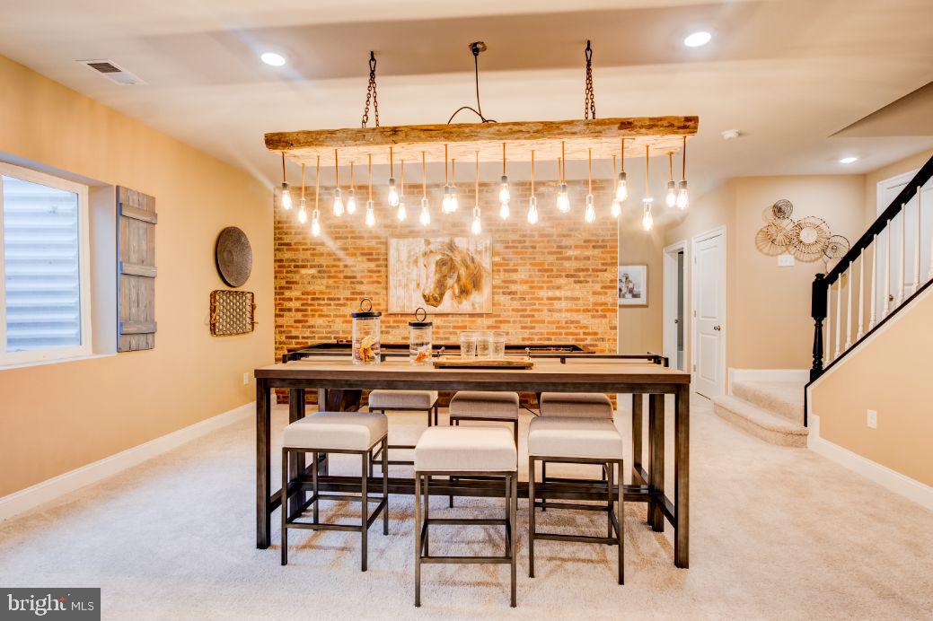 STONEGATE - Residential