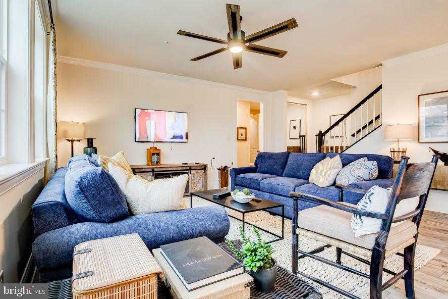 STONEGATE - Residential