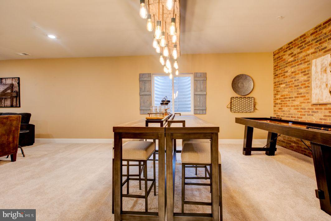 STONEGATE - Residential