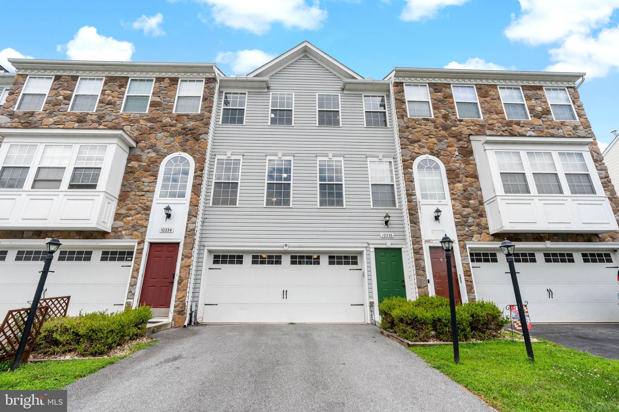 CARRIAGE HILL - Residential