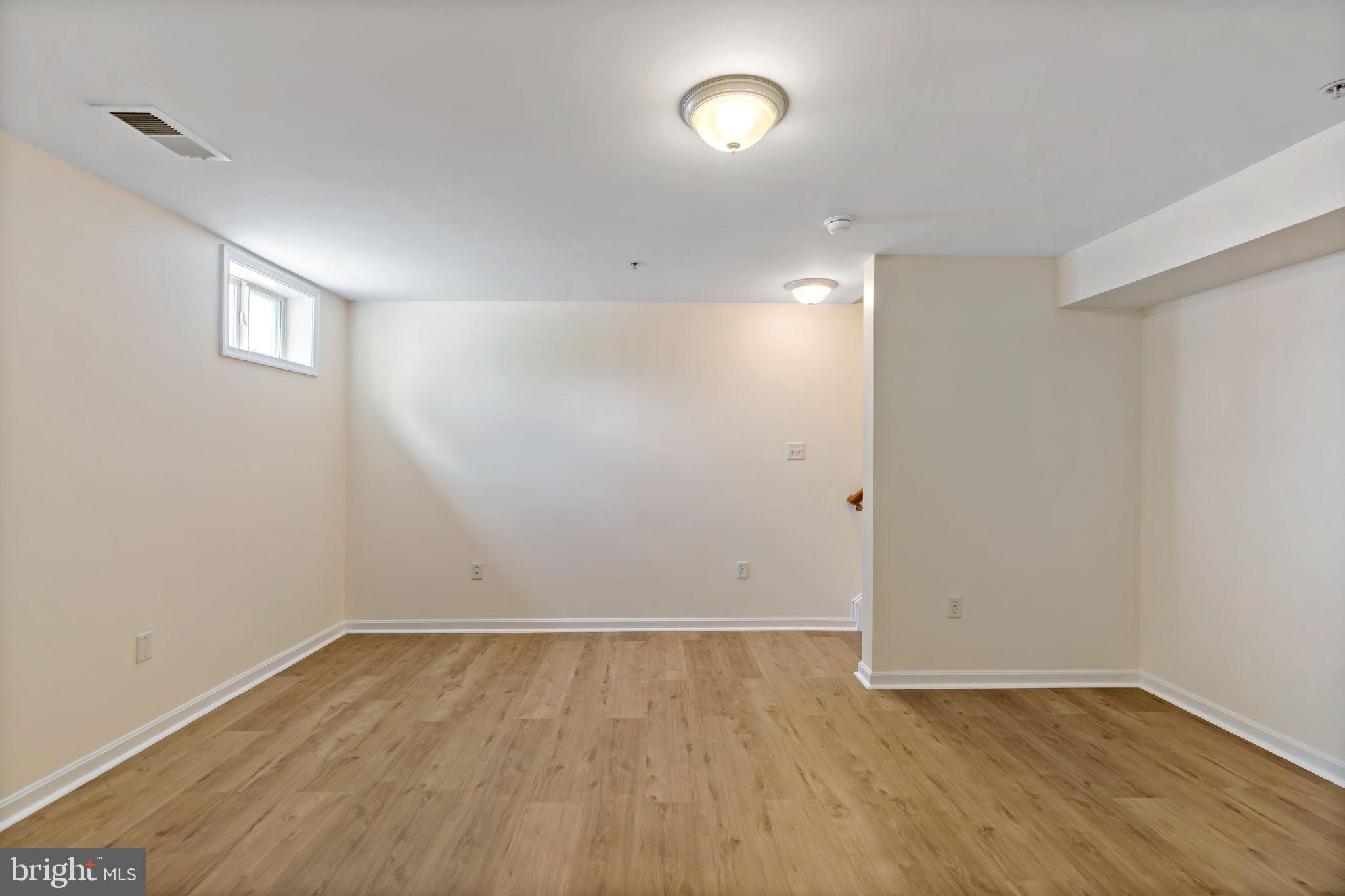 CARRIAGE HILL - Residential