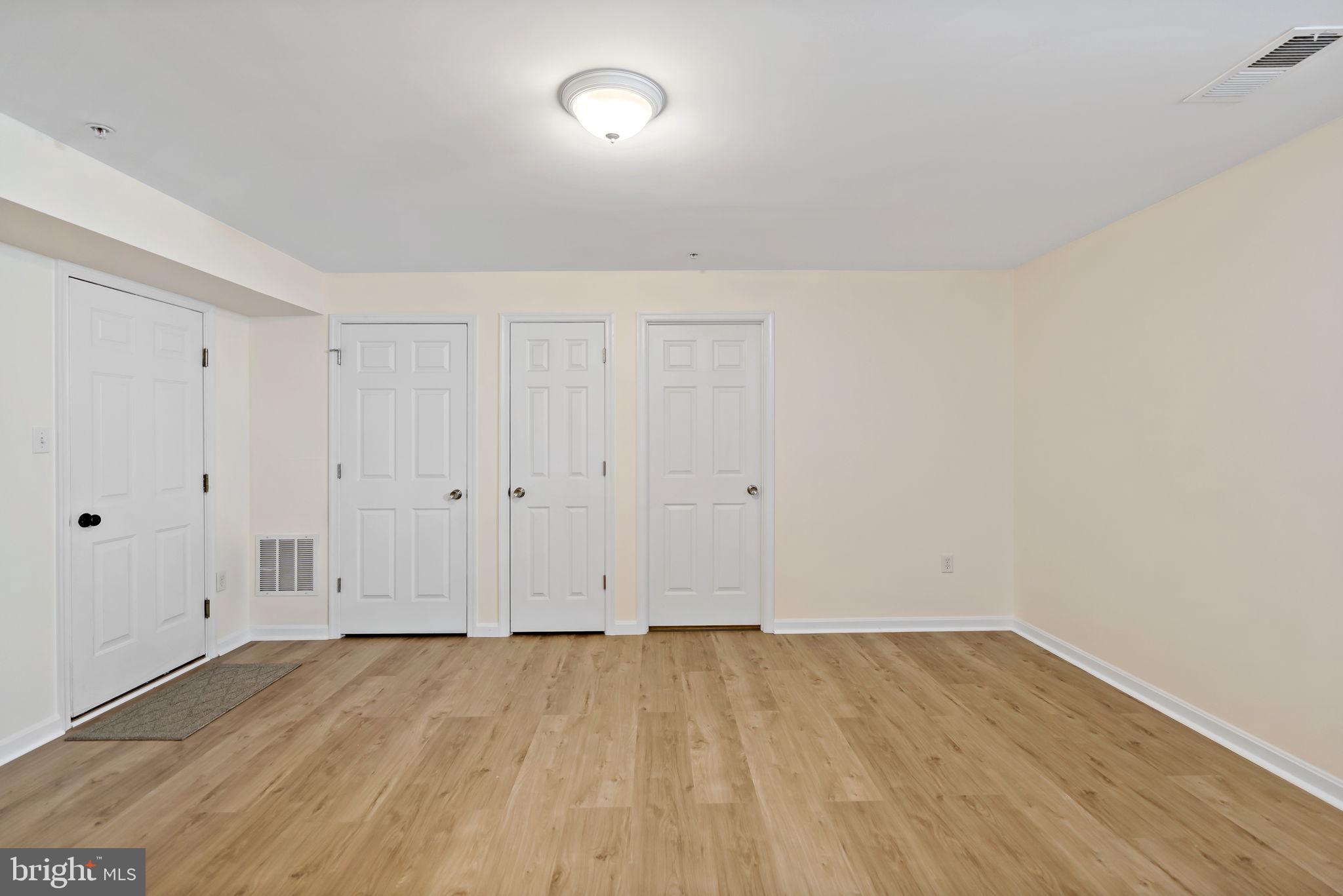 CARRIAGE HILL - Residential