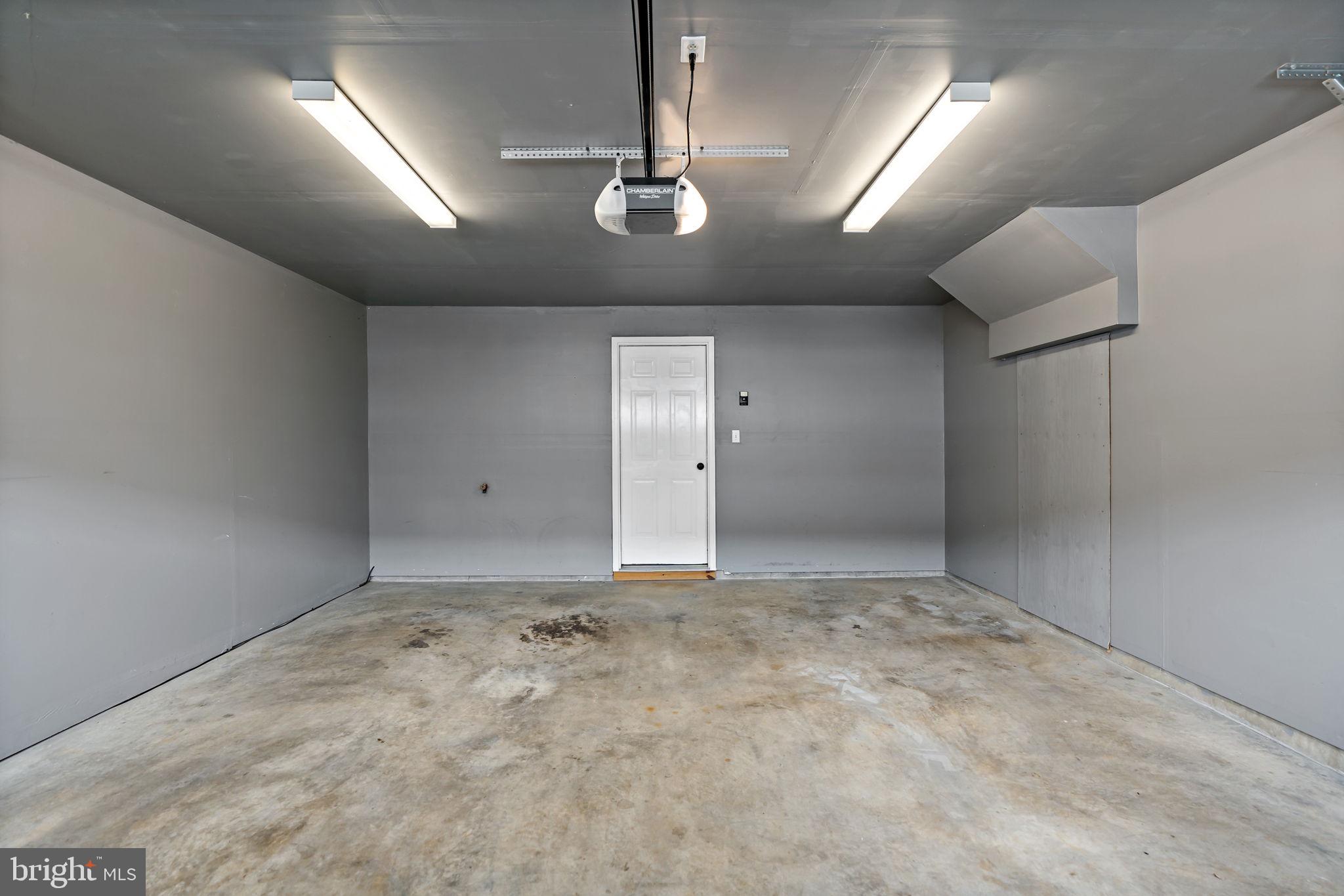 CARRIAGE HILL - Residential