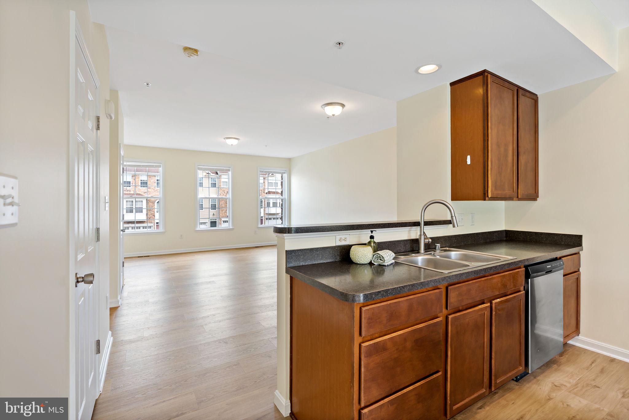 CARRIAGE HILL - Residential