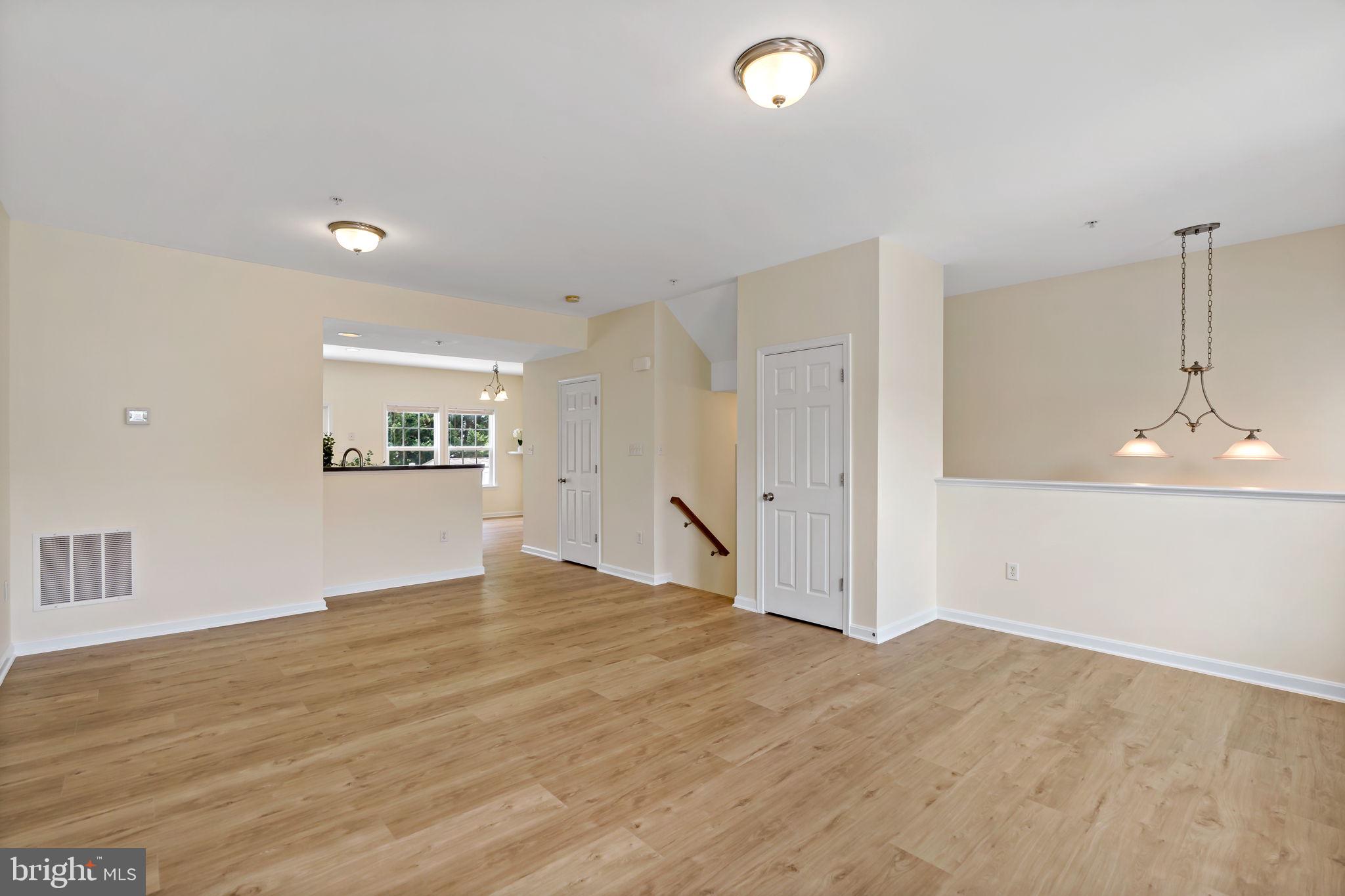 CARRIAGE HILL - Residential