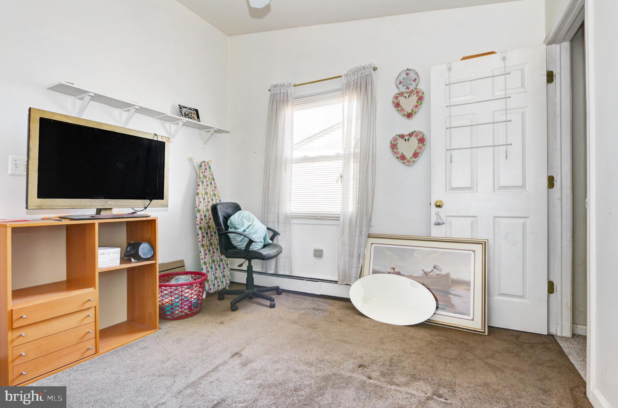 2040 HAMILTON AVENUE