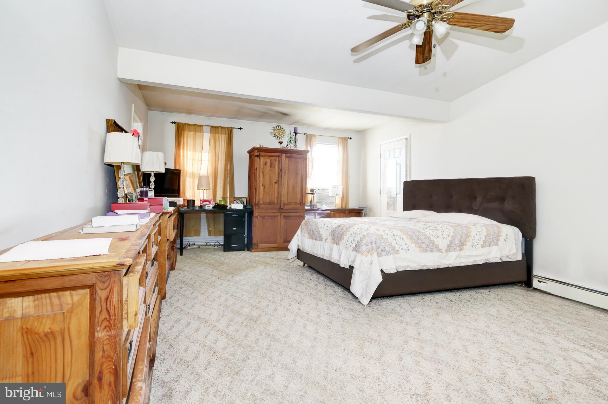 2040 HAMILTON AVENUE