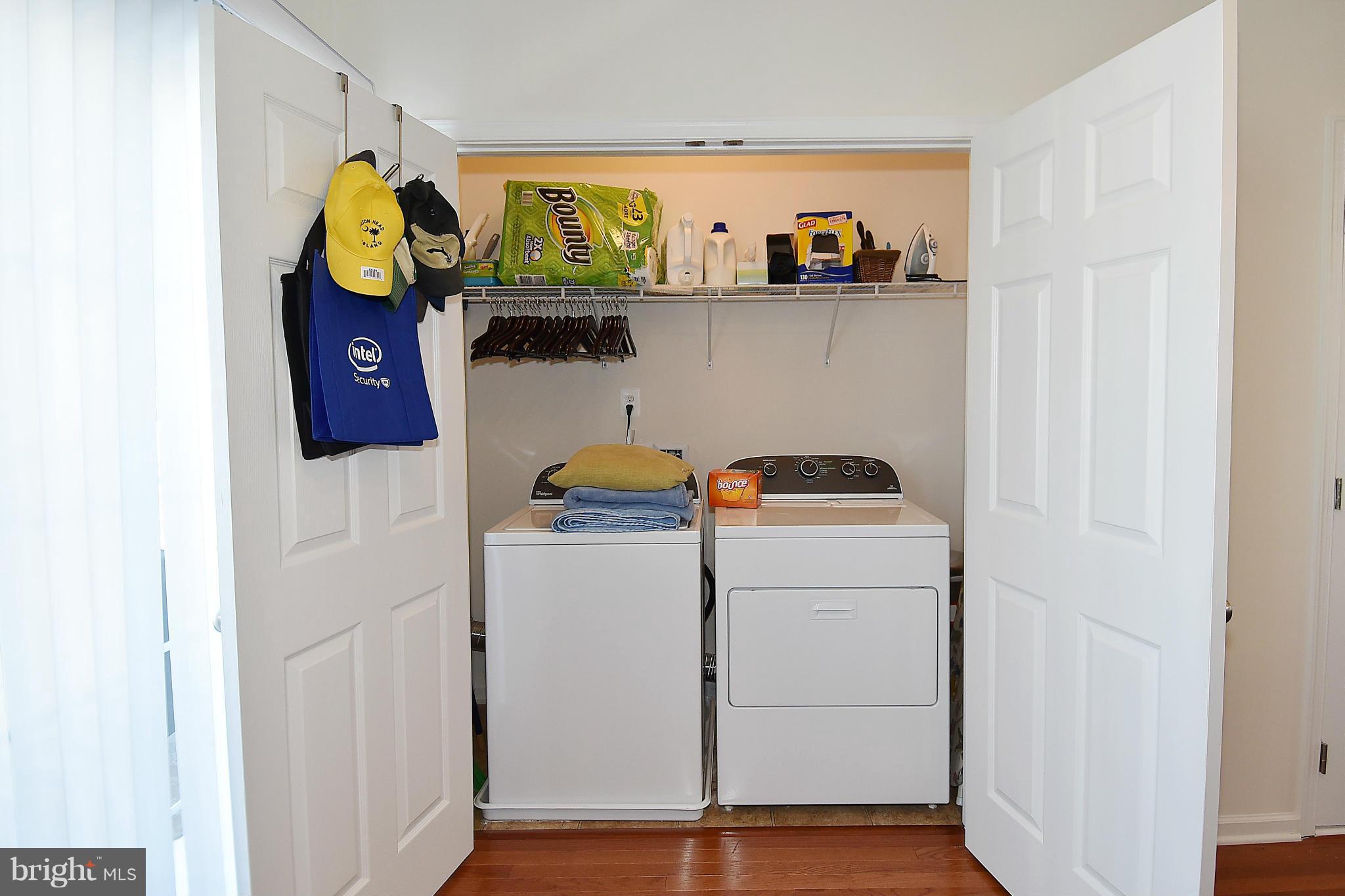 LOUDOUN VALLEY ESTATES 2 - Residential Lease