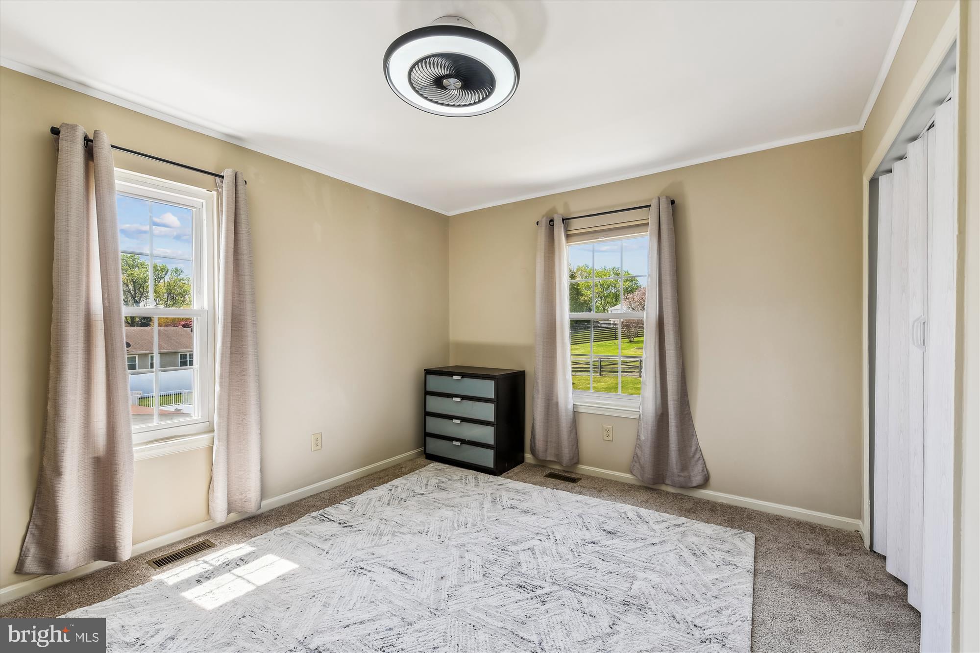 OAKS OF HARFORD - Residential