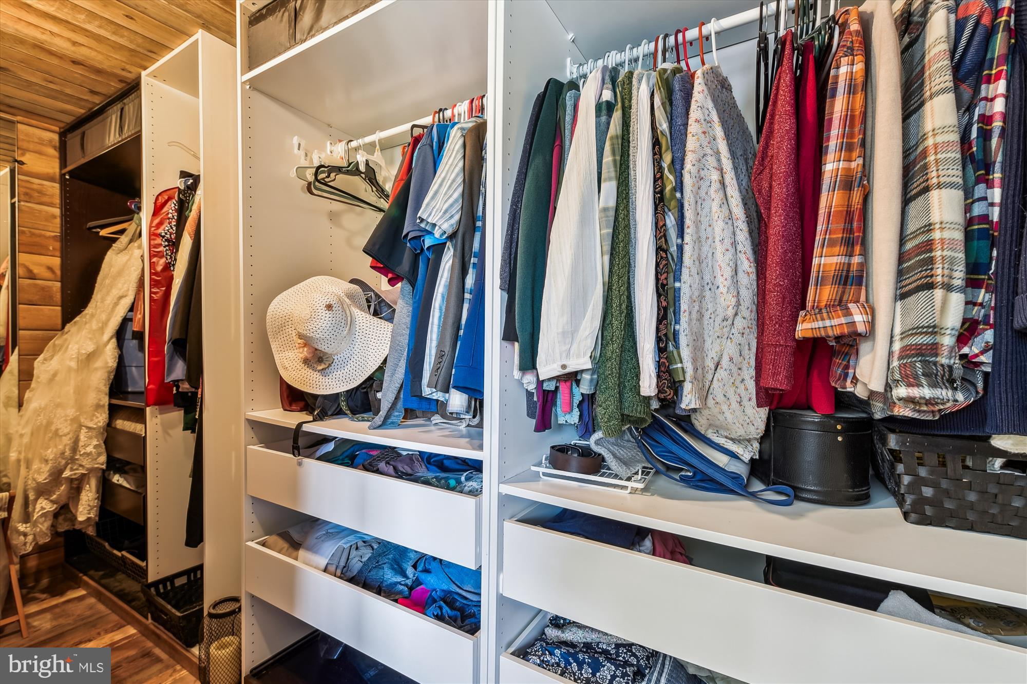 OAKS OF HARFORD - Residential