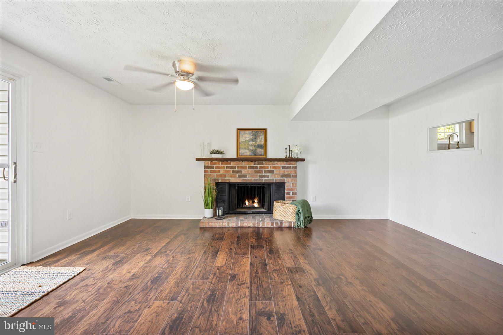 BARRINGTON - Residential