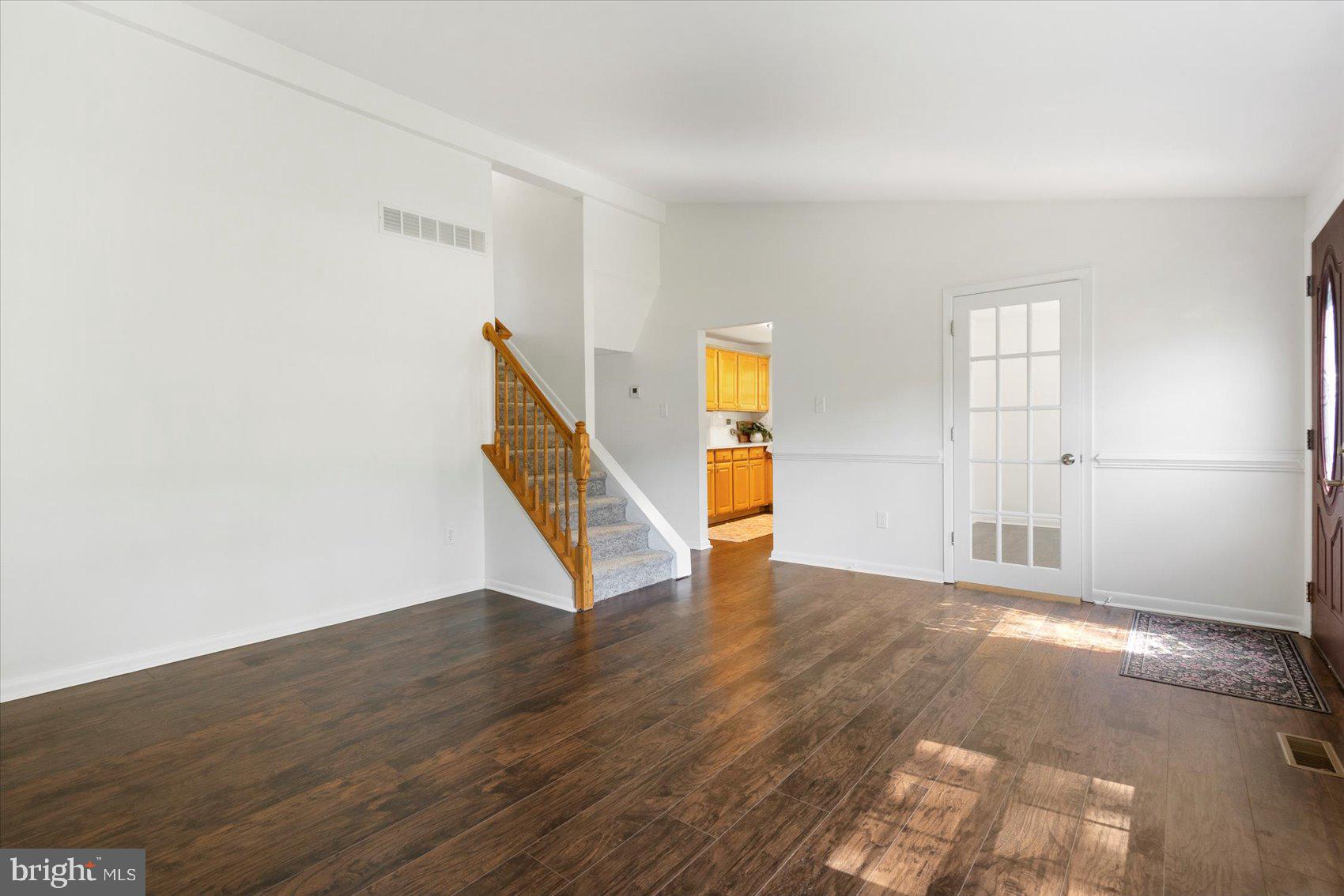 BARRINGTON - Residential