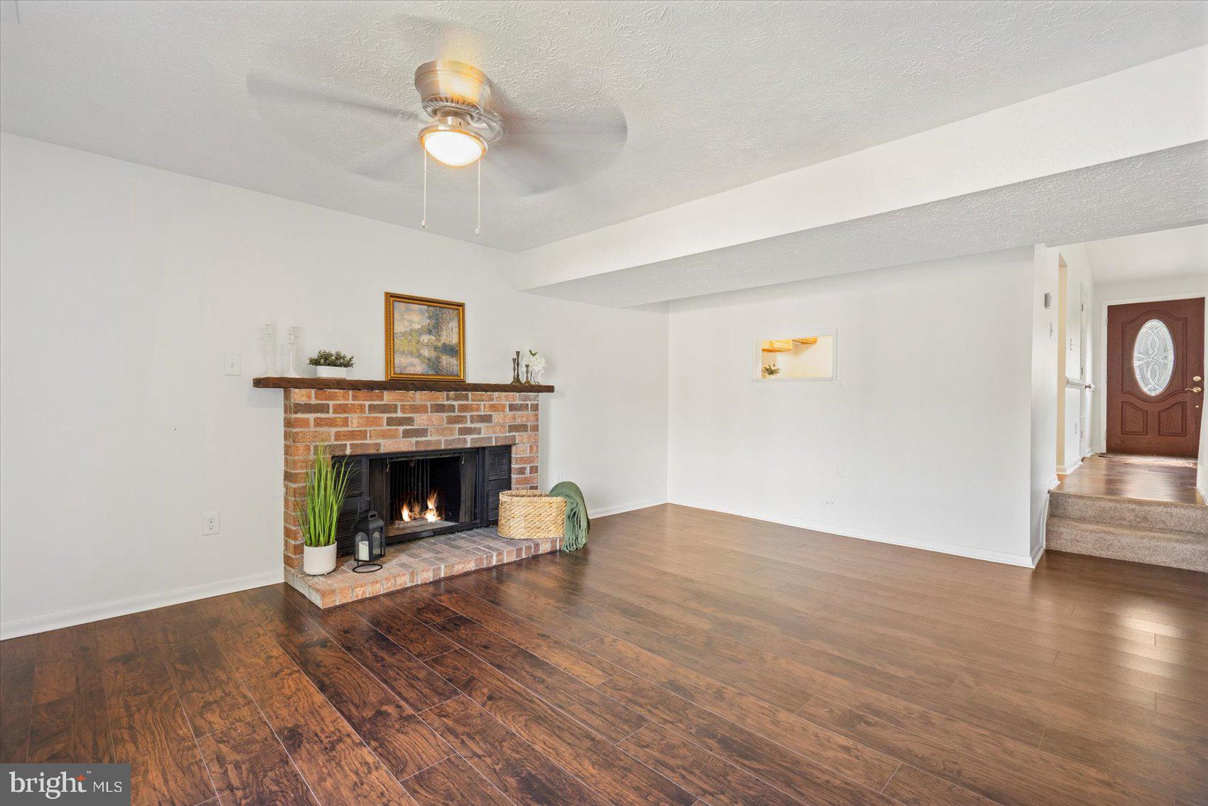 BARRINGTON - Residential