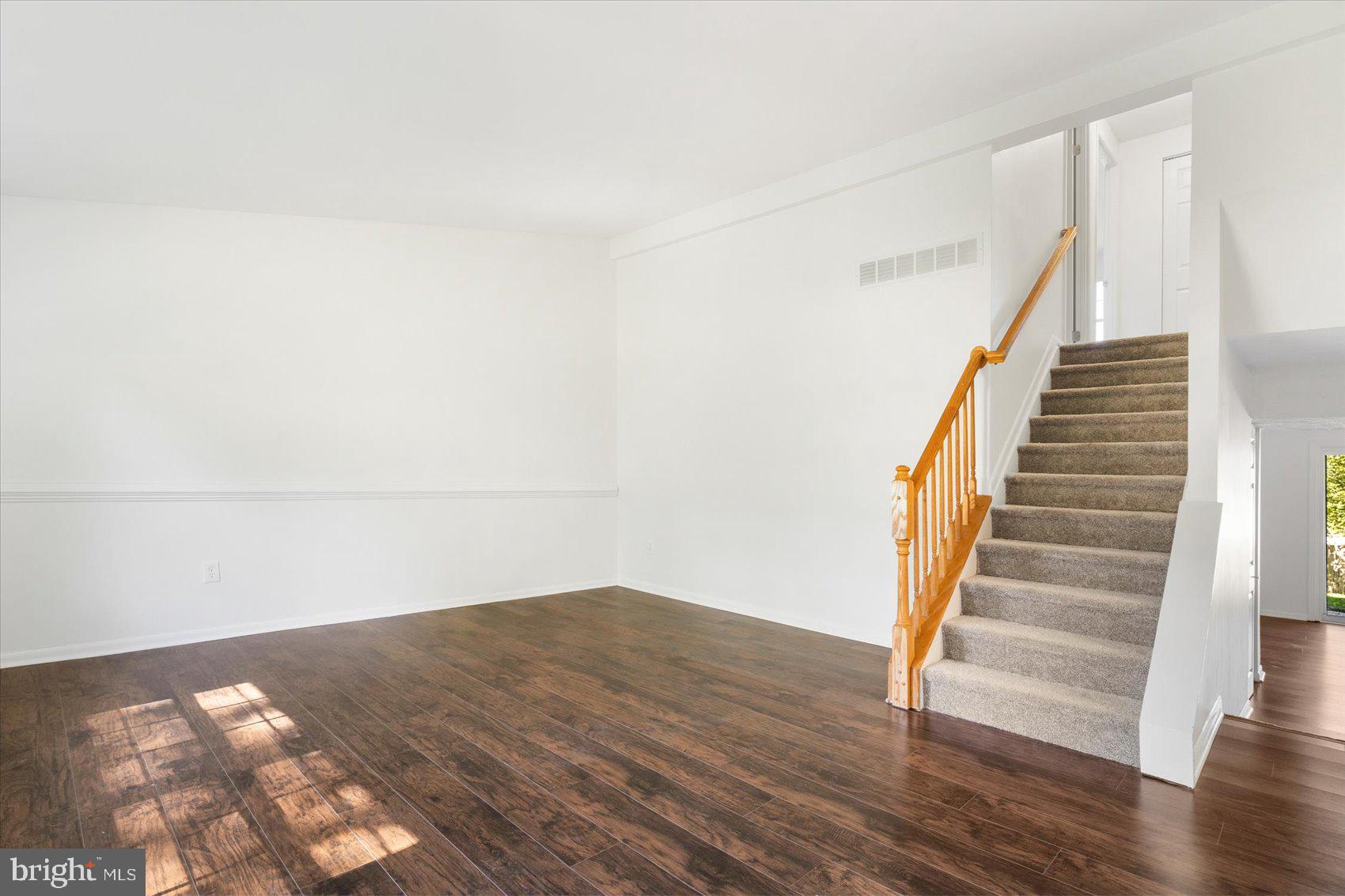 BARRINGTON - Residential