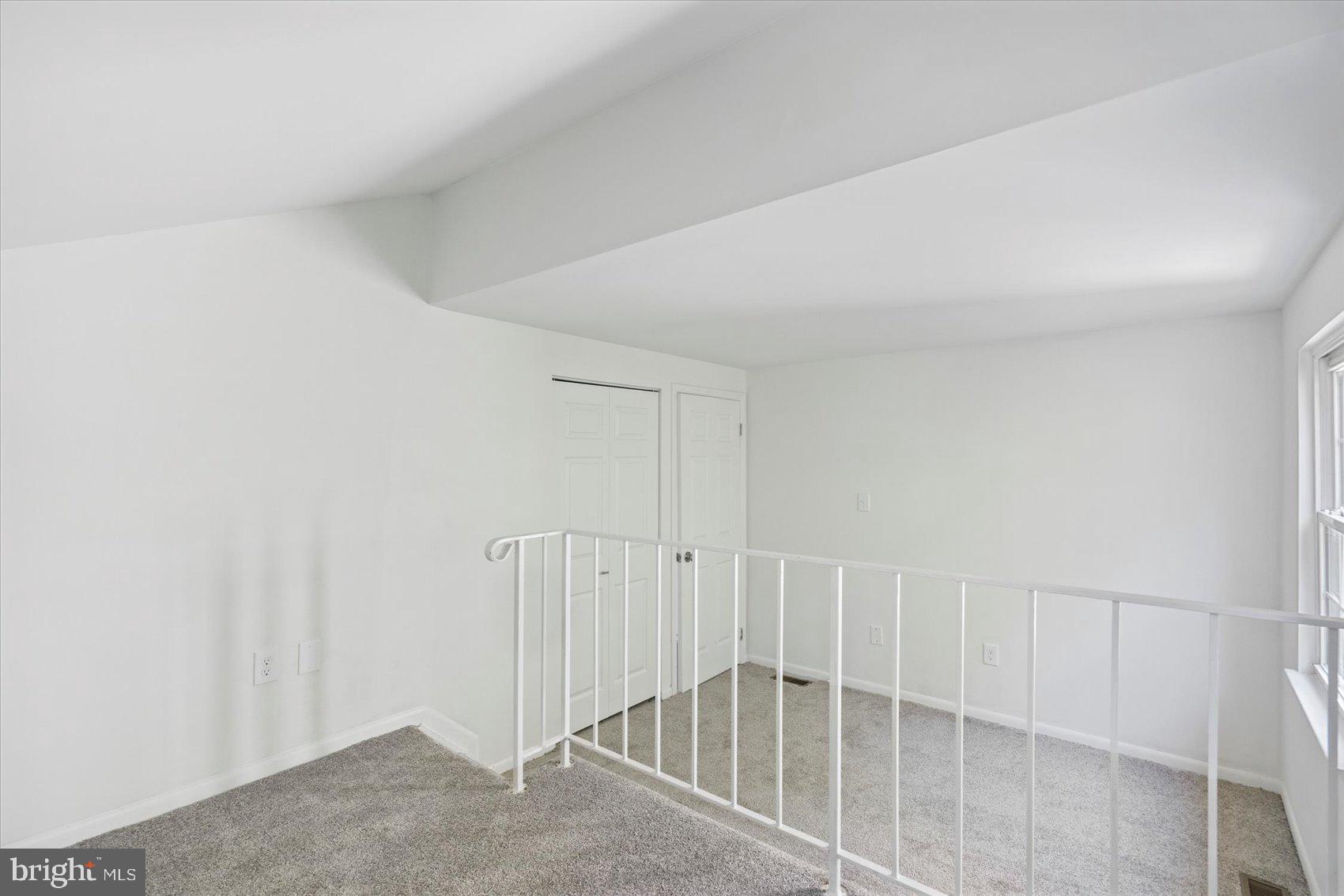 BARRINGTON - Residential