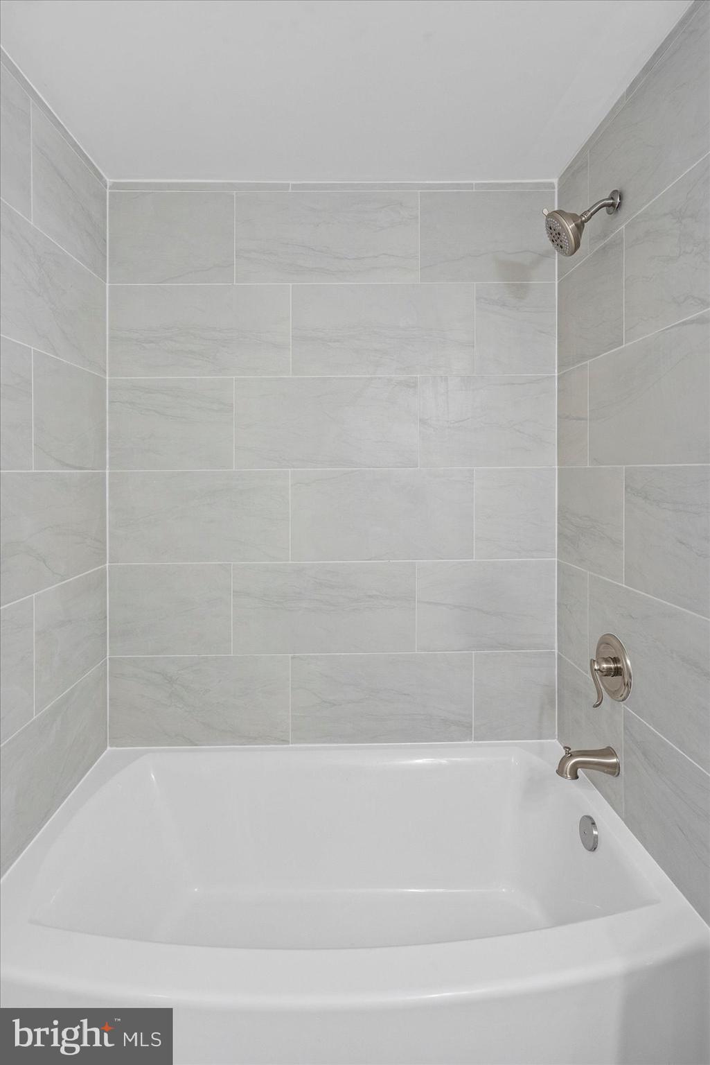 BARRINGTON - Residential