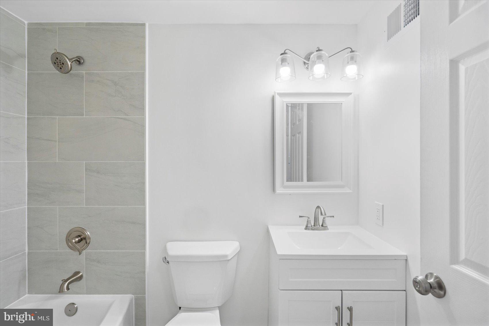 BARRINGTON - Residential