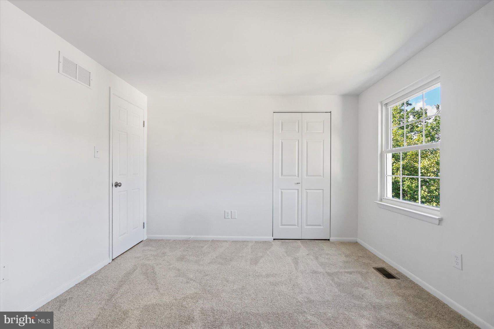 BARRINGTON - Residential