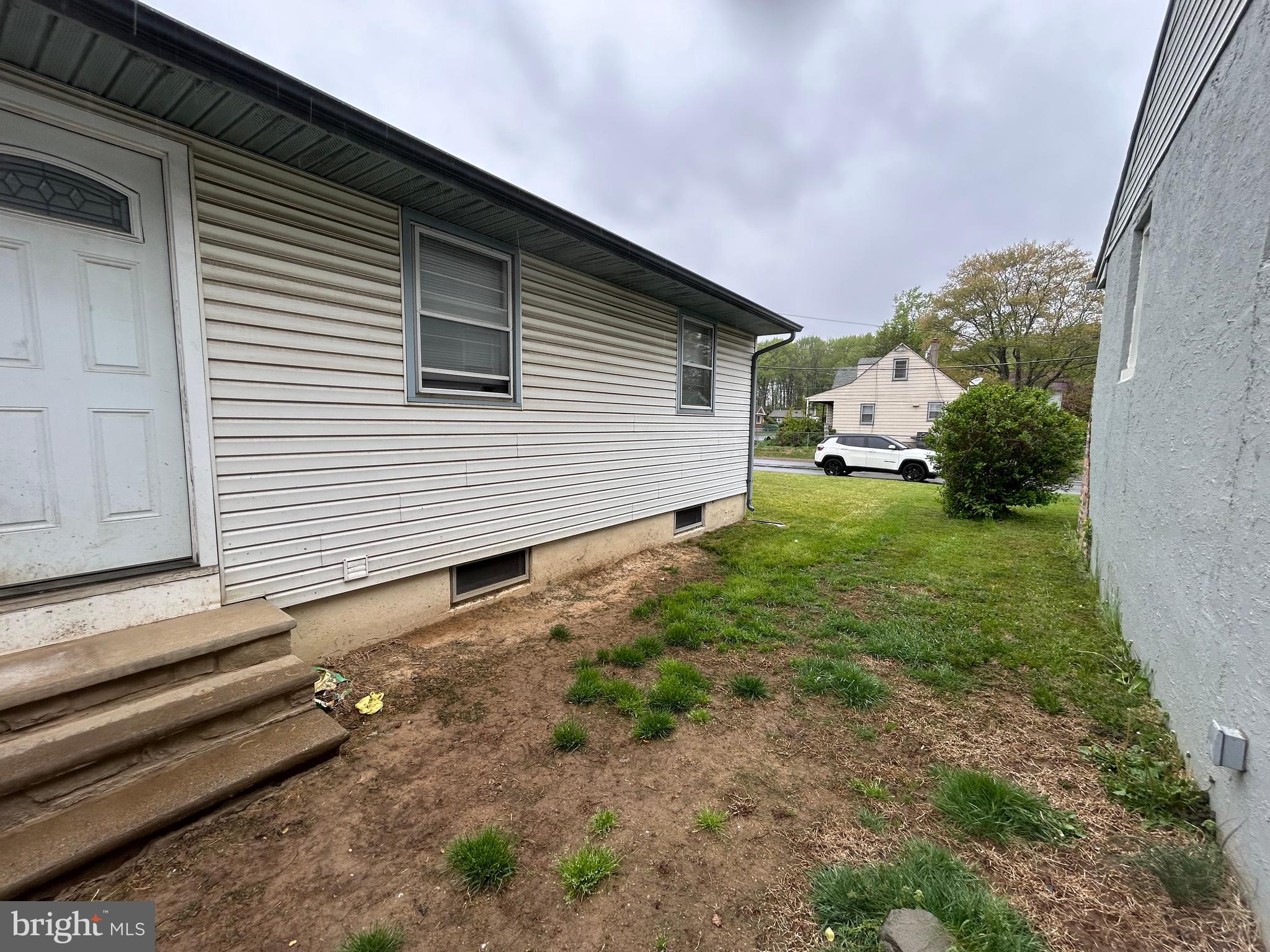 GREEN LAWN PARK - Residential