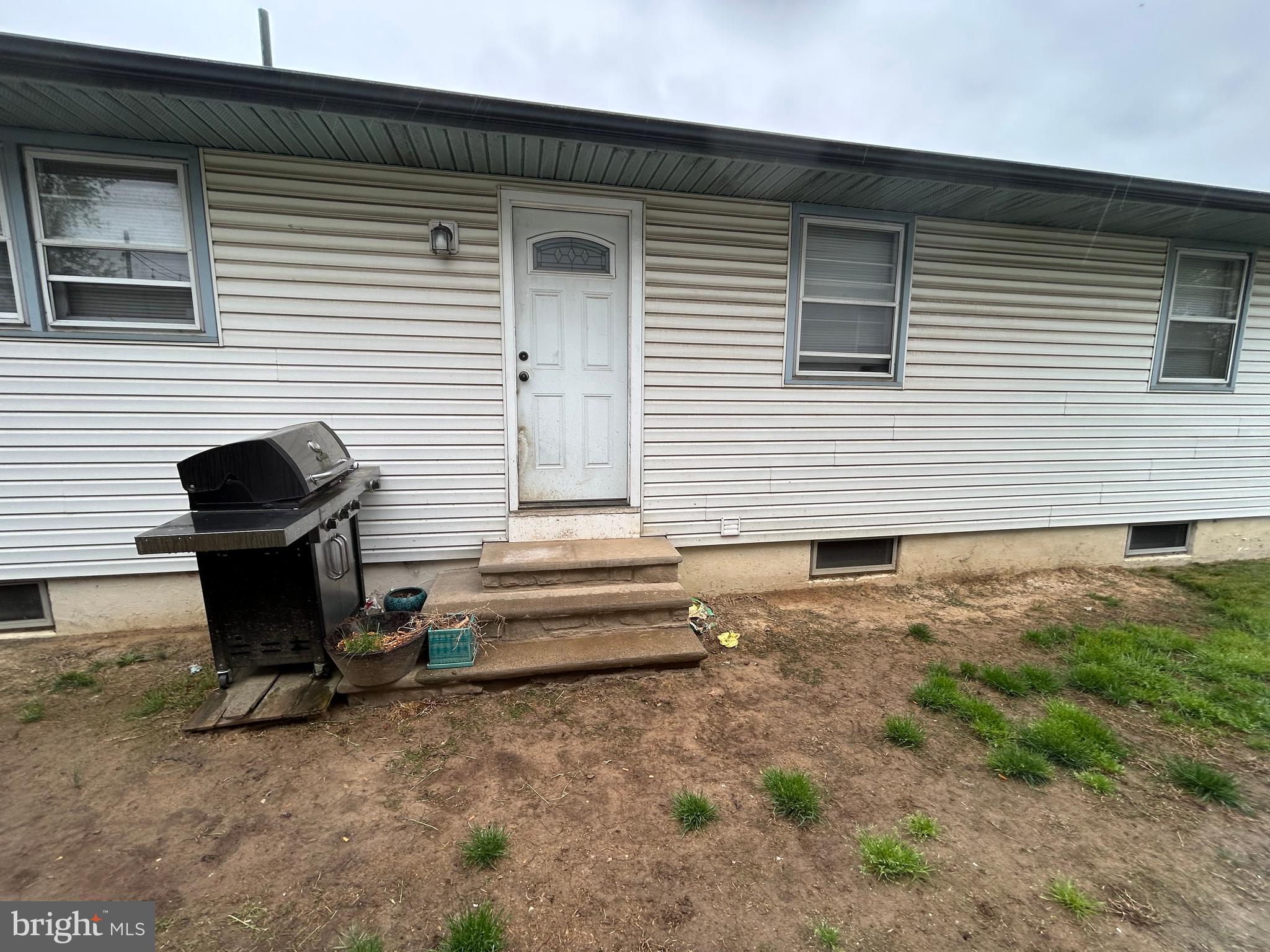 GREEN LAWN PARK - Residential