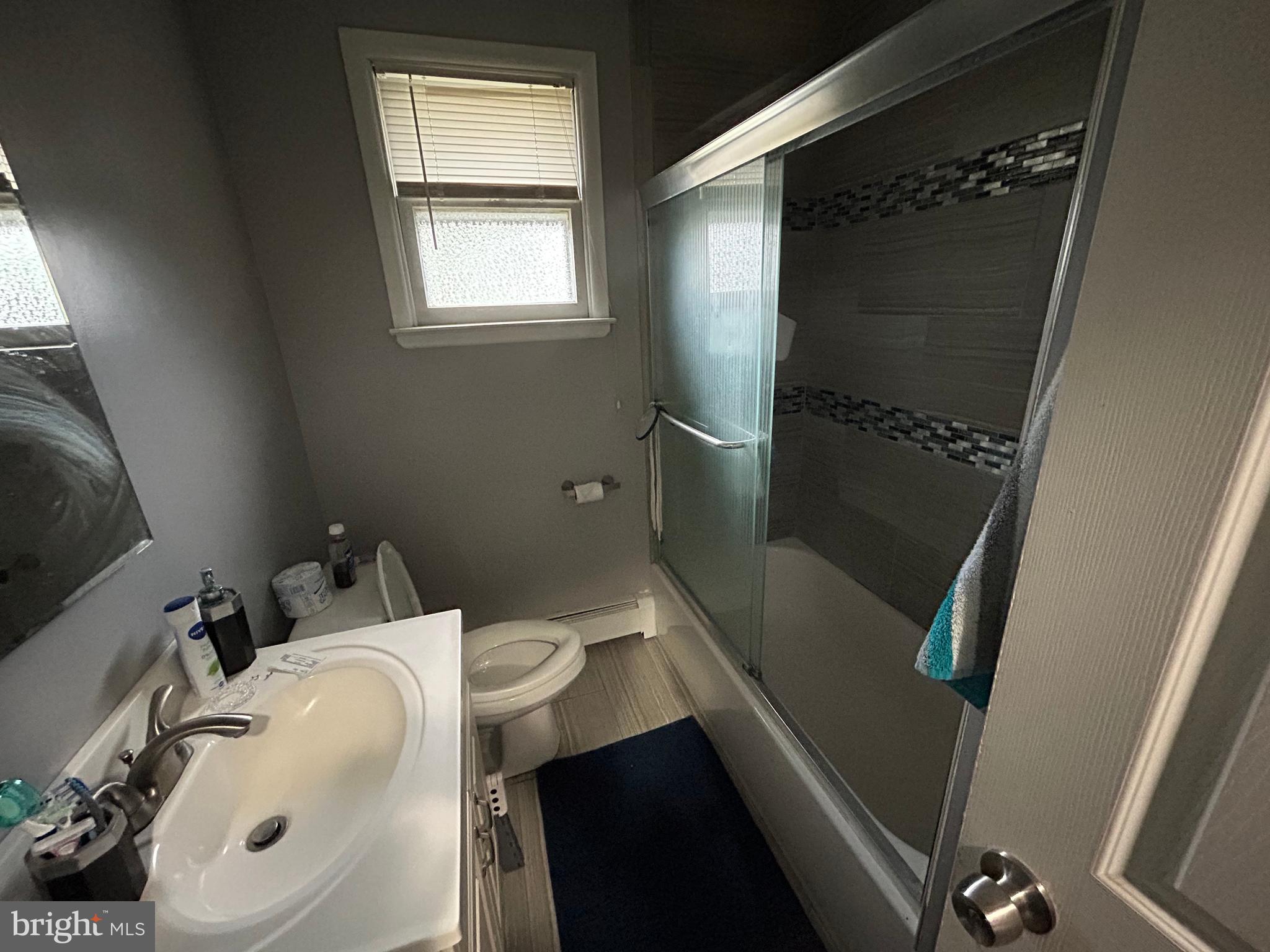 GREEN LAWN PARK - Residential